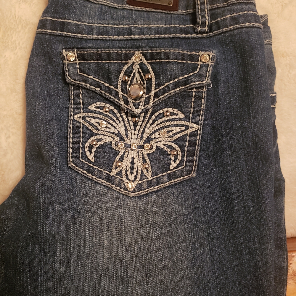 Earl Jeans Women's Blue Boot Cut with Silver Embellishments